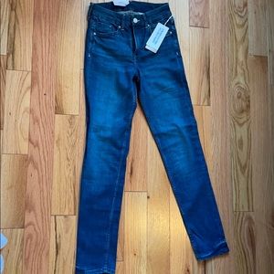 H&M women’s skinny jeans